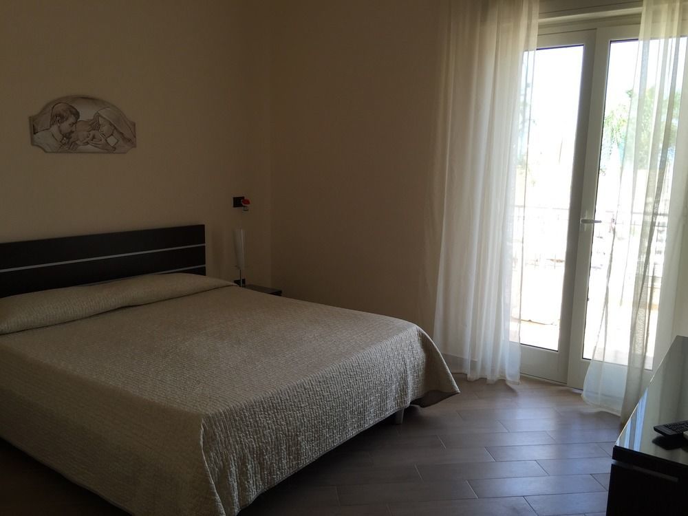 Costa Del Sol Bed & Breakfast Porto Empedocle Exterior photo